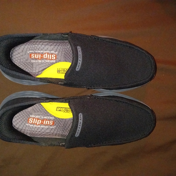 Skechers Men's Black Slip-Ins Shoes - Picture 2 of 7